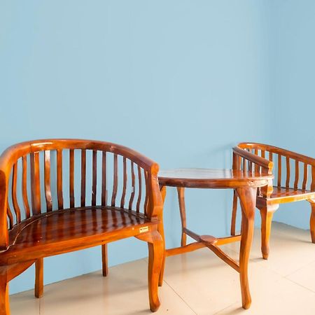 Hotel Reddoorz Syariah At Jl Pangeran Hidayatullah Cianjur Zewnętrze zdjęcie
