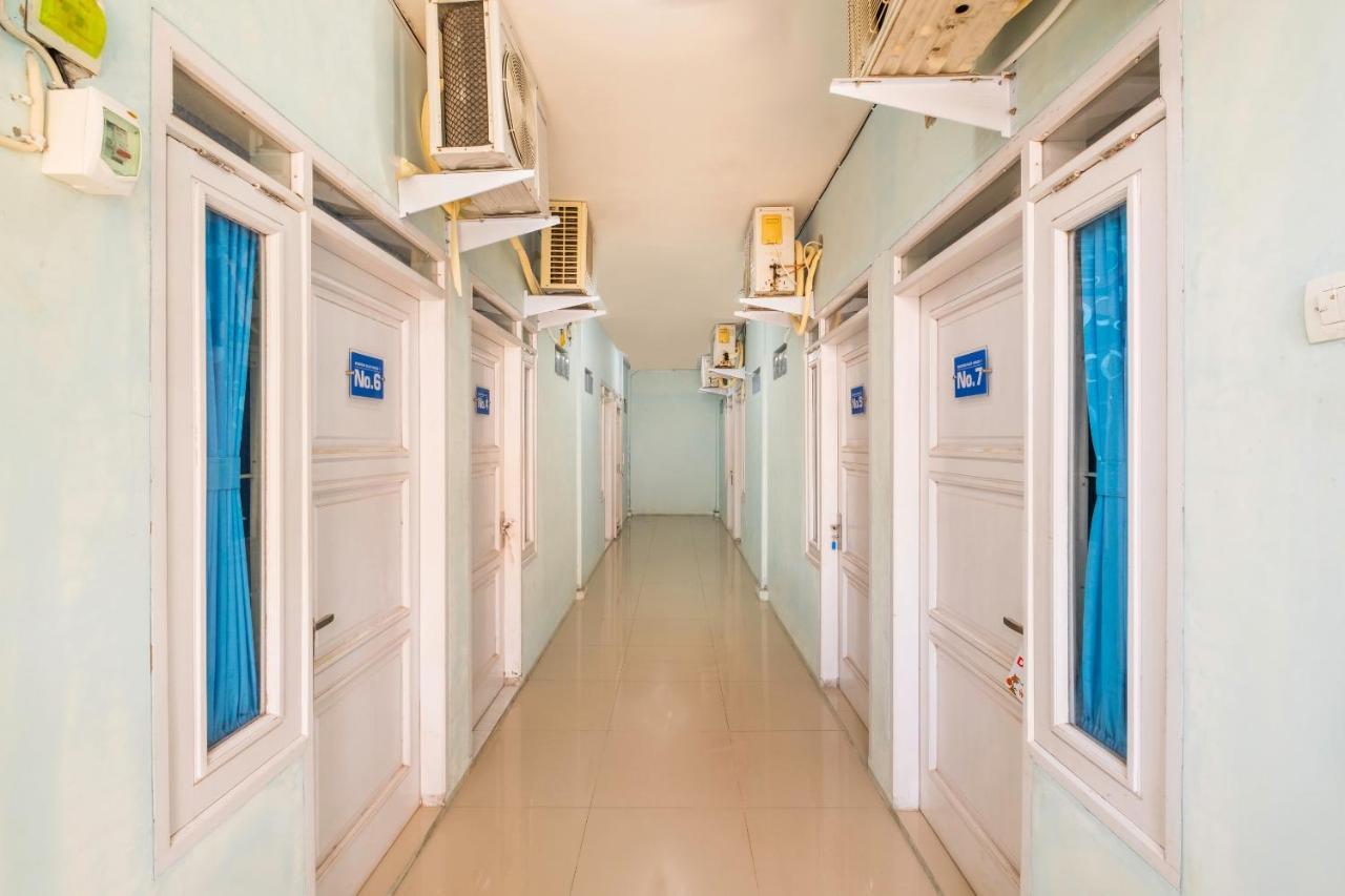 Hotel Reddoorz Syariah At Jl Pangeran Hidayatullah Cianjur Zewnętrze zdjęcie