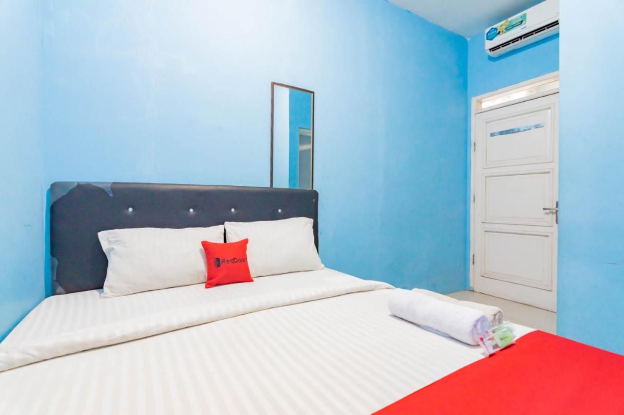 Hotel Reddoorz Syariah At Jl Pangeran Hidayatullah Cianjur Zewnętrze zdjęcie