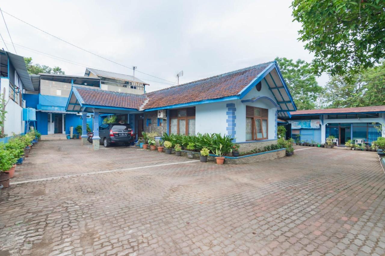 Hotel Reddoorz Syariah At Jl Pangeran Hidayatullah Cianjur Zewnętrze zdjęcie